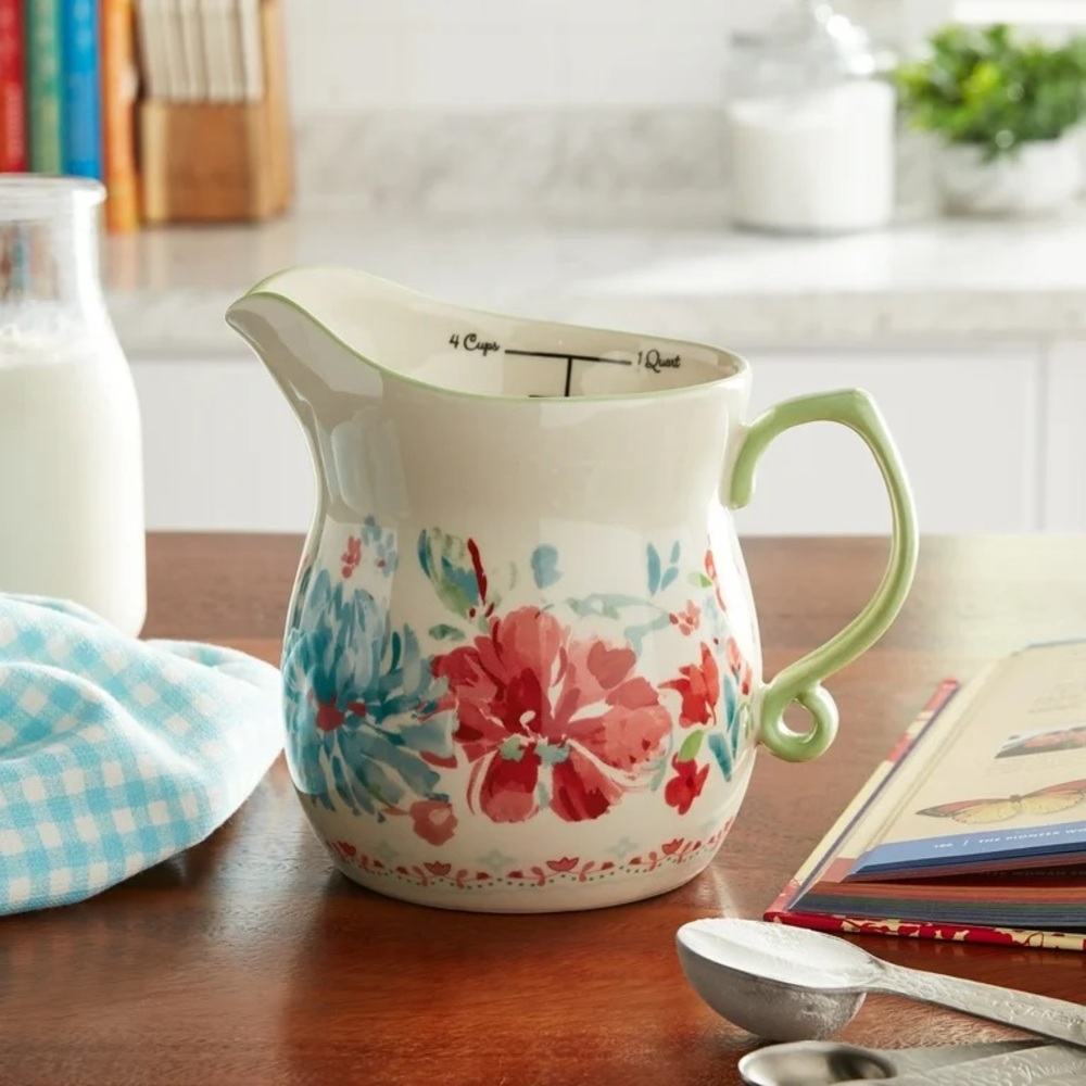 The Pioneer Woman Gorgeous Garden 1-Quart 4 Cup Measuring Cup
1
